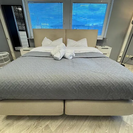 Stilvolles & Klimatisiertes Loft Mit Ausblick In Ferne 圣莱昂-罗特